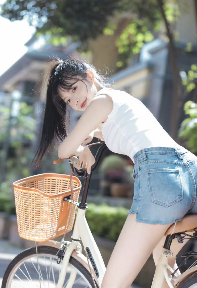 黄果漫剧 城南有场晚风 内容封面